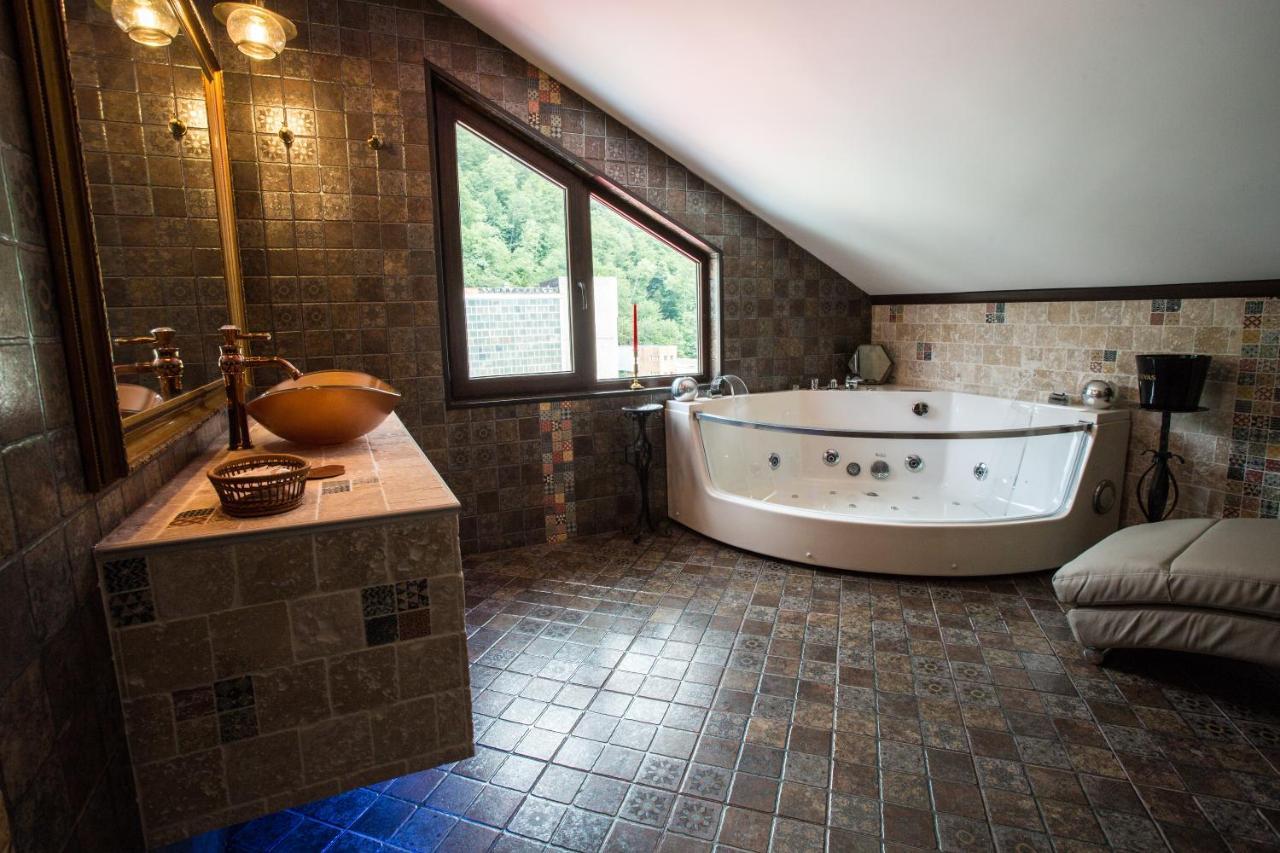 Pension Casa Wenge Sinaia Exterior photo